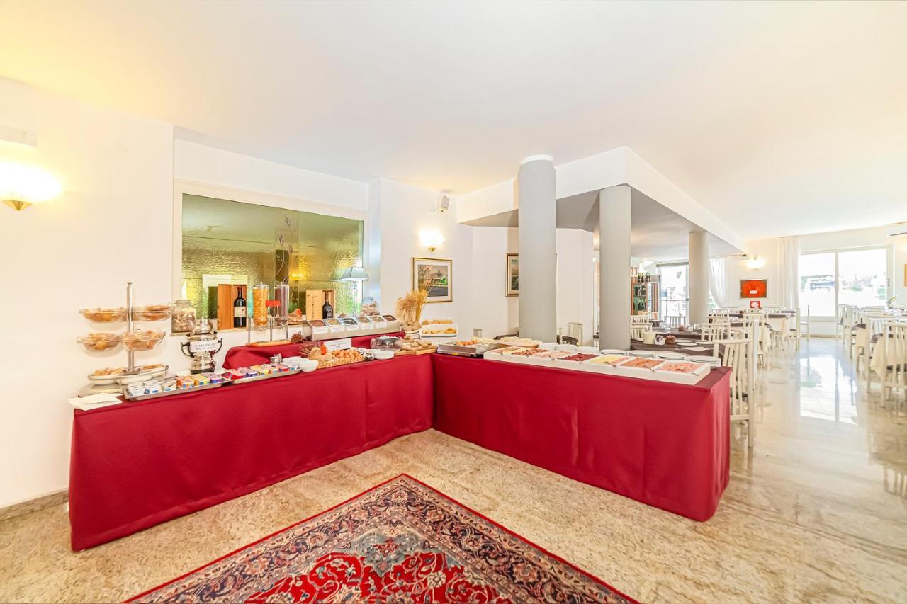 Hotel Villa Luisa ลินญาโน ซับเบียโดโร ภายนอก รูปภาพ