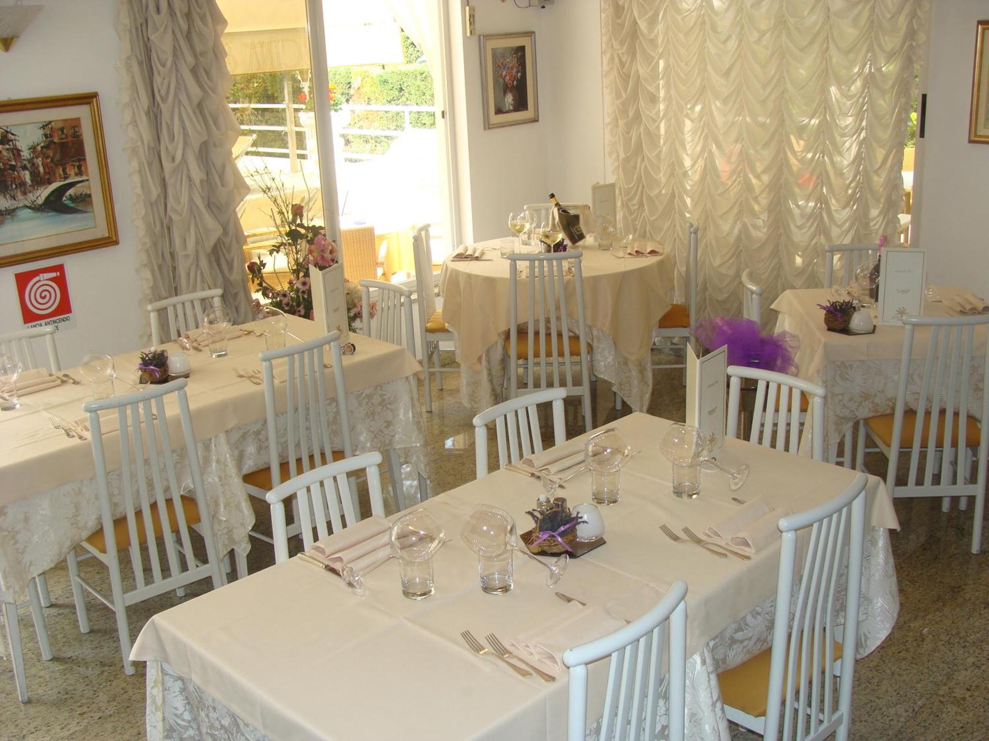 Hotel Villa Luisa ลินญาโน ซับเบียโดโร ภายนอก รูปภาพ