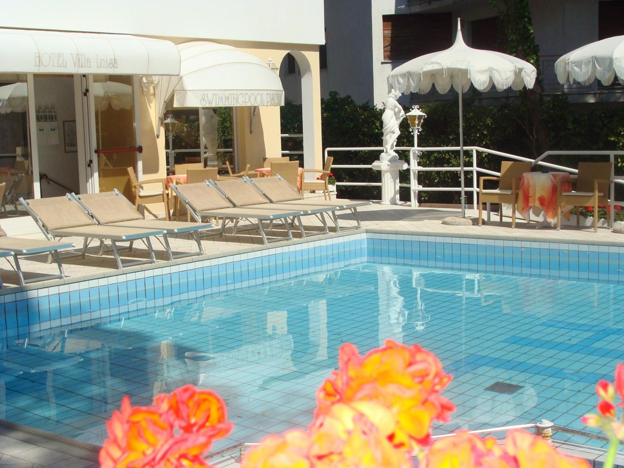 Hotel Villa Luisa ลินญาโน ซับเบียโดโร ภายนอก รูปภาพ